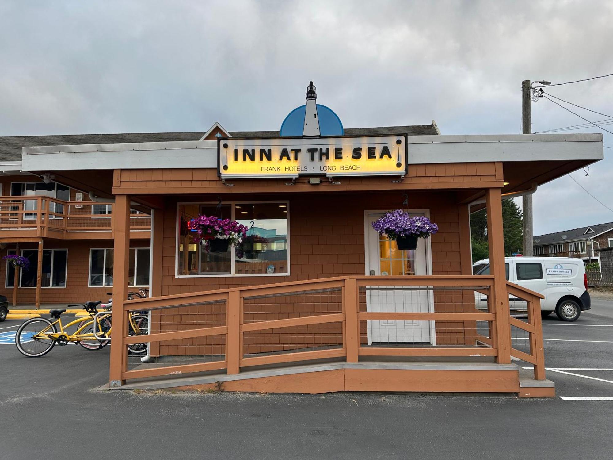 Inn At The Sea Long Beach Exterior photo