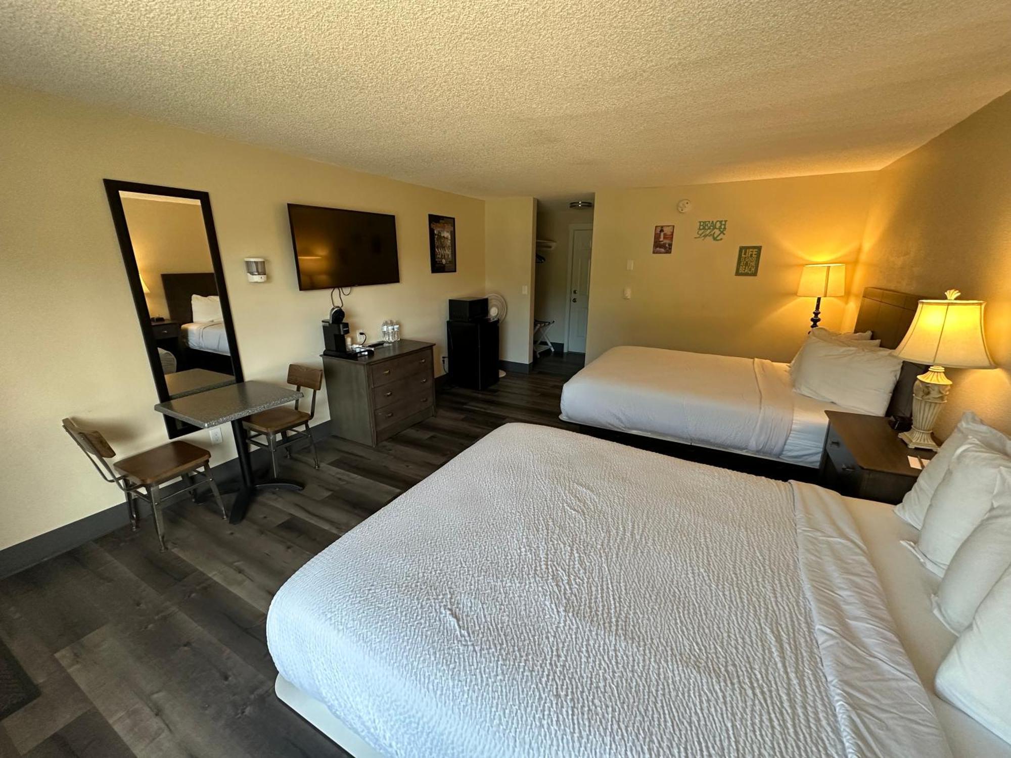 Inn At The Sea Long Beach Room photo